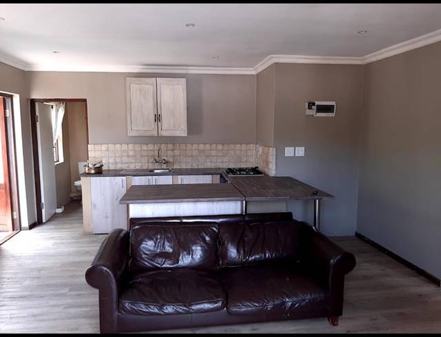 1 BEDROOM PROPERTY TO RENT IN LOCHNERHOF